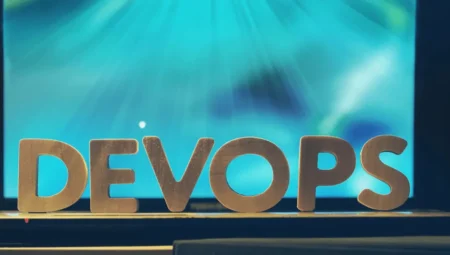 Geleceğin Kodu Seninle: Neden Bir DevOps Eğitimi Almalısın?